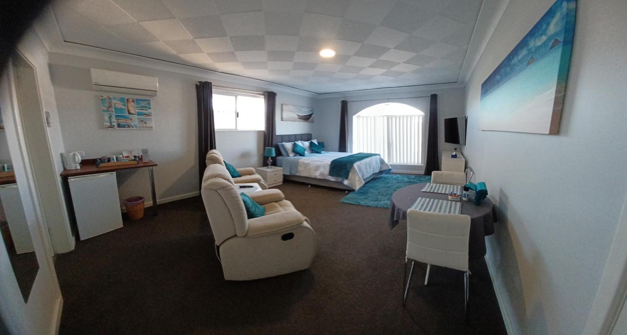 Palm Beach Guest House Рокингем Экстерьер фото