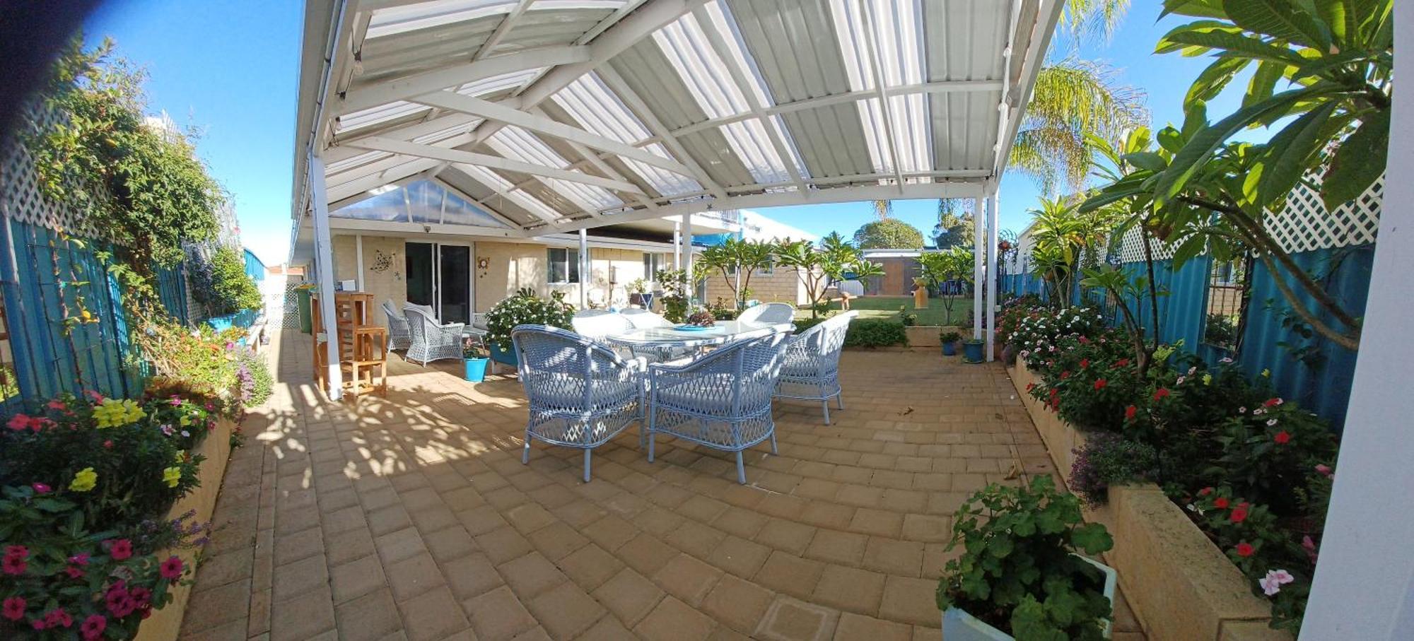 Palm Beach Guest House Рокингем Экстерьер фото