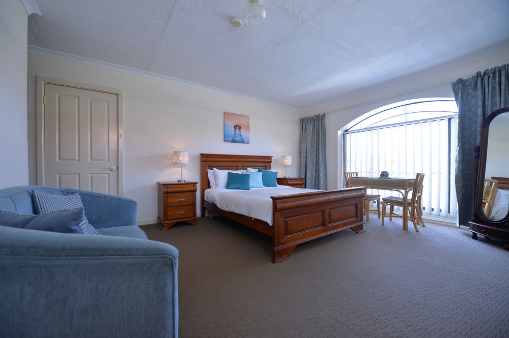 Palm Beach Guest House Рокингем Экстерьер фото